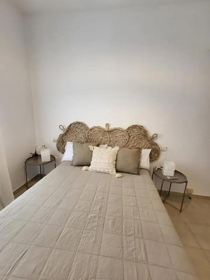 Holiday home Global Immo 8008 Casa Hendre Villa Roses
